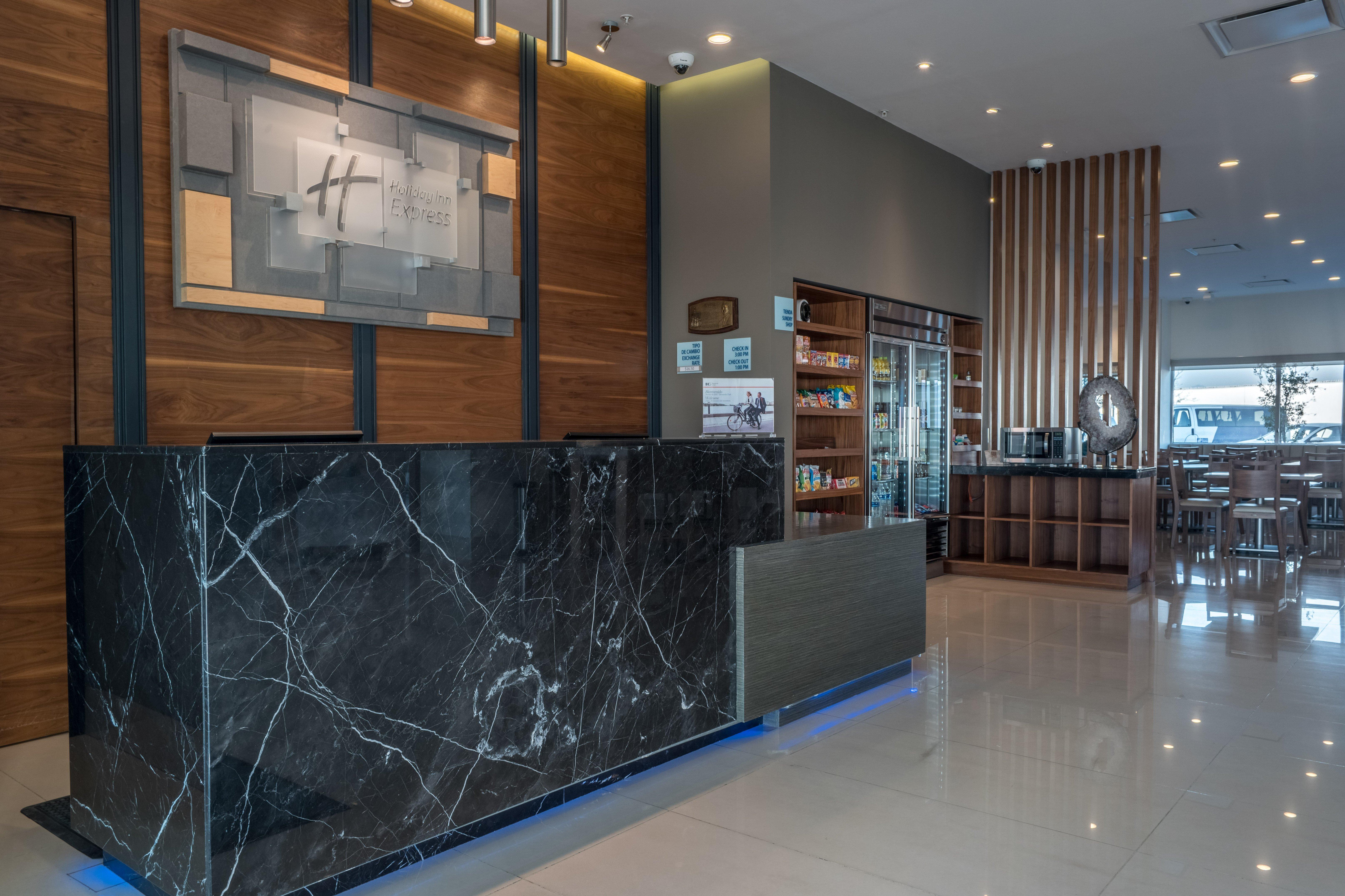 Holiday Inn Express & Suites Silao Aeropuerto Terminal By Ihg Ngoại thất bức ảnh